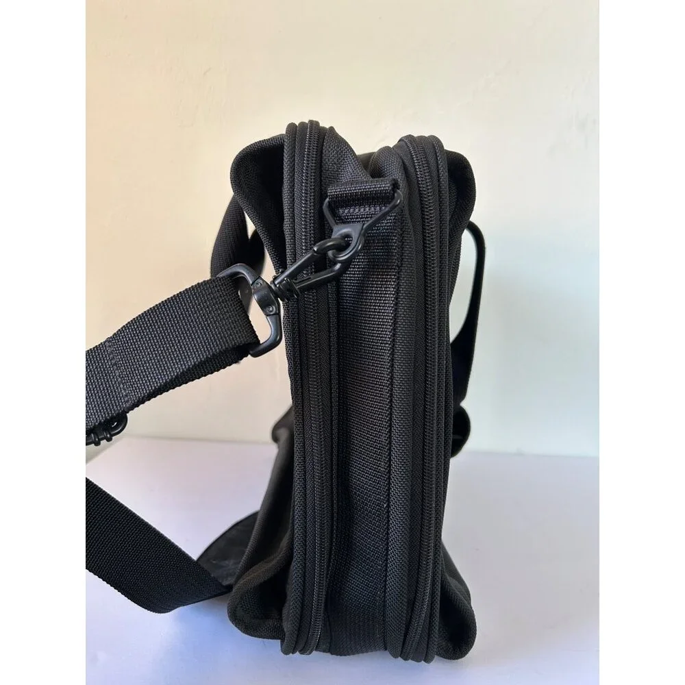 Tumi Alpha 2 Expandable Laptop Briefcase Black Nylon With Shoulder Strap